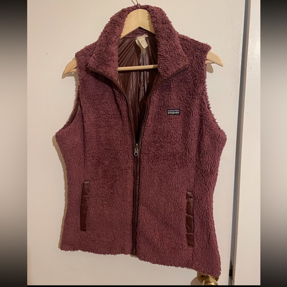 Patagonia Jackets & Blazers - Women’s Patagonia violet vest
Size Large 
Great condition, tag worn